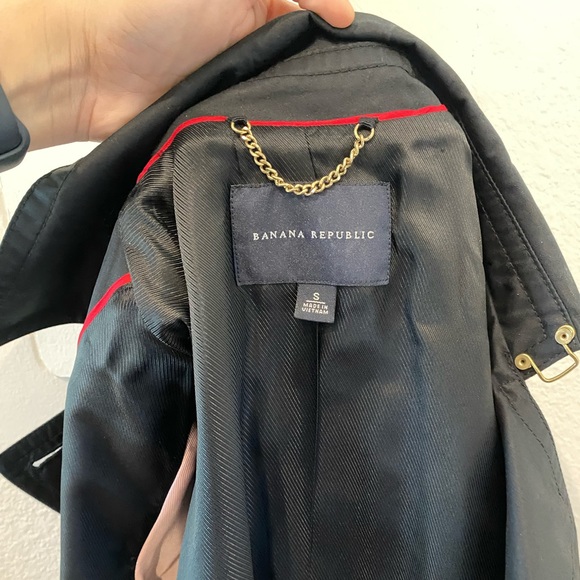 New without tags, Banana Republic Woman’s Black Classic Trench Coat with pockets - Picture 8 of 15